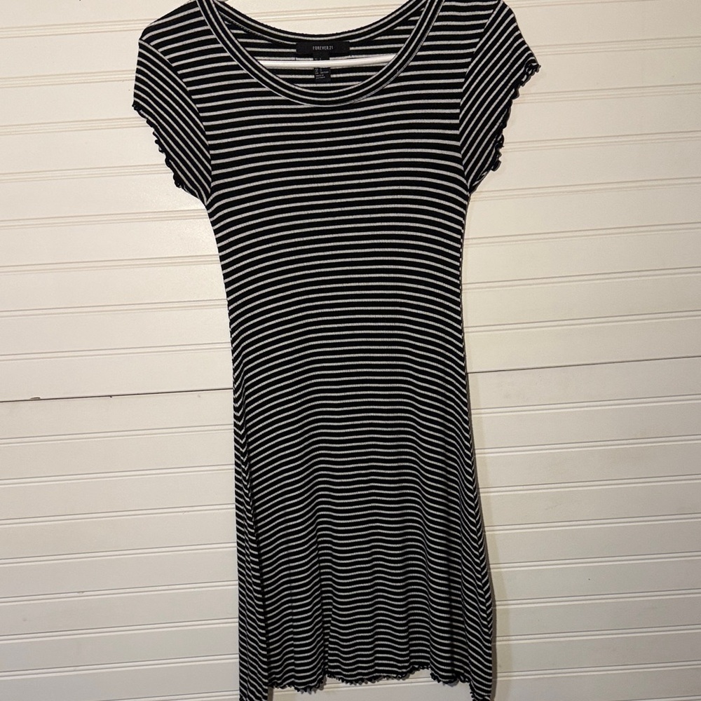 Forever 21 Black and White Striped Midi Dress
